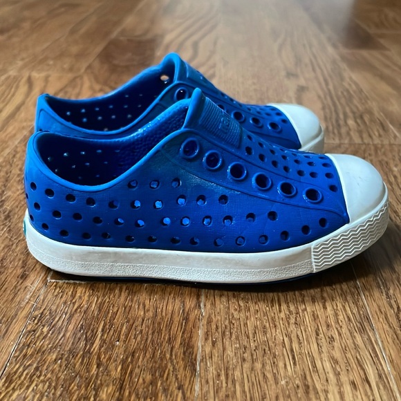 Native Shoes Jefferson Slip-On Vegan Sneakers - Picture 4 of 5